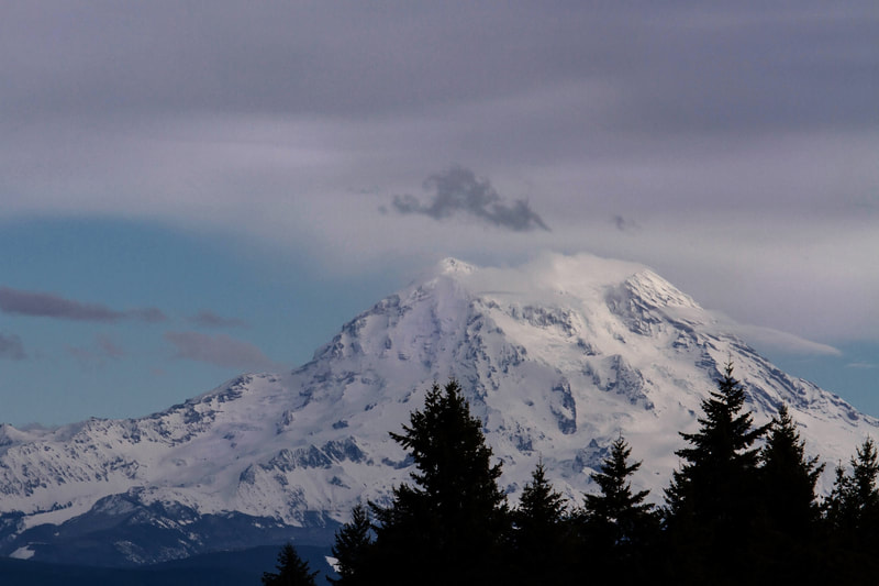 Photograph of Mt Rainier in Washington State.